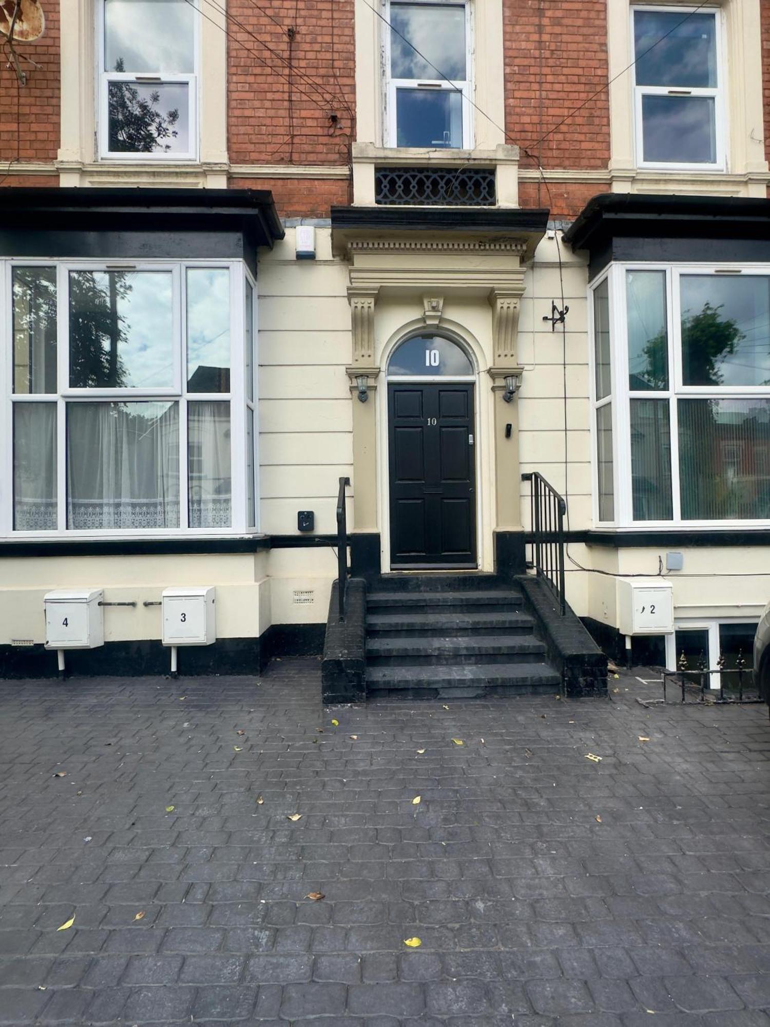 Cottage Style 2 Bedroom Apt In City, Near Utilita Arena & Free Parking Birmingham Eksteriør billede